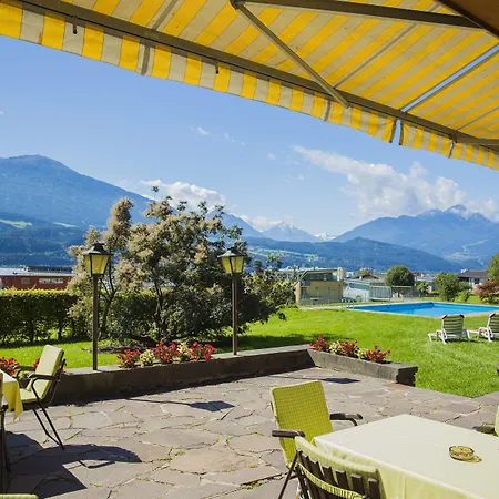 Hotel Huberhof Bei Innsbruck 3*