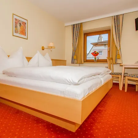 Hotel Huberhof Bei Innsbruck Rum