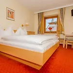 Отель Huberhof Rum Bei Innsbruck Рум