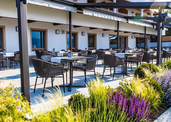 Huberhof فندق 3*