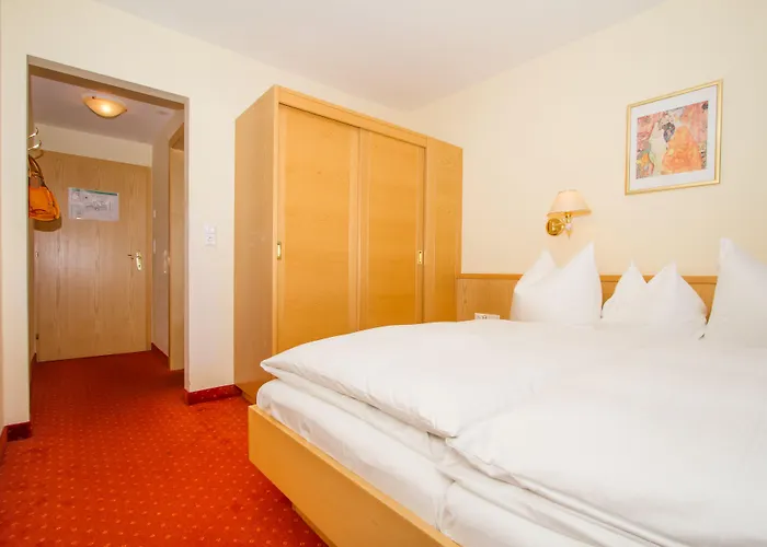 Huberhof Rum Bei Innsbruck 3* Rum