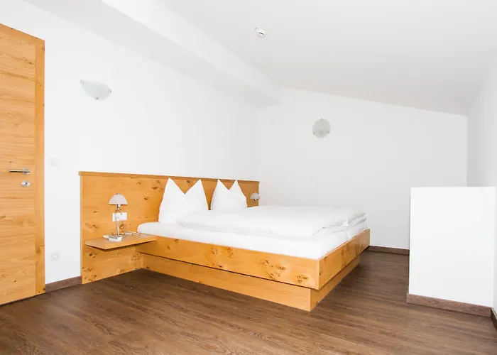 Huberhof Rum Bei Innsbruck 3*