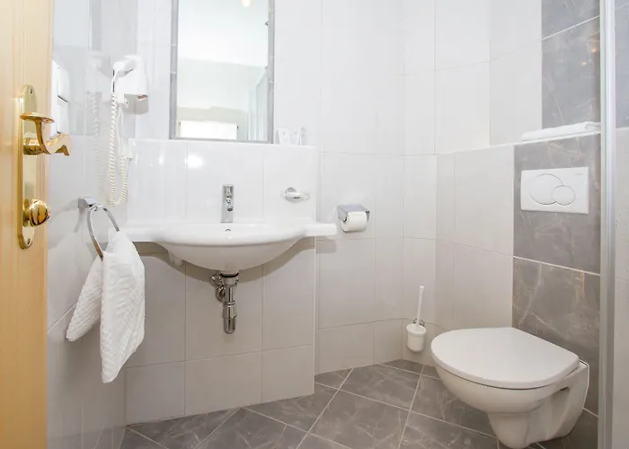 Huberhof Rum Bei Innsbruck מלון Rum